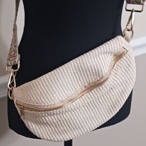 Excellent Condition Ellison & Young Ivory Shoulder Bag With Gold Accents & Strap